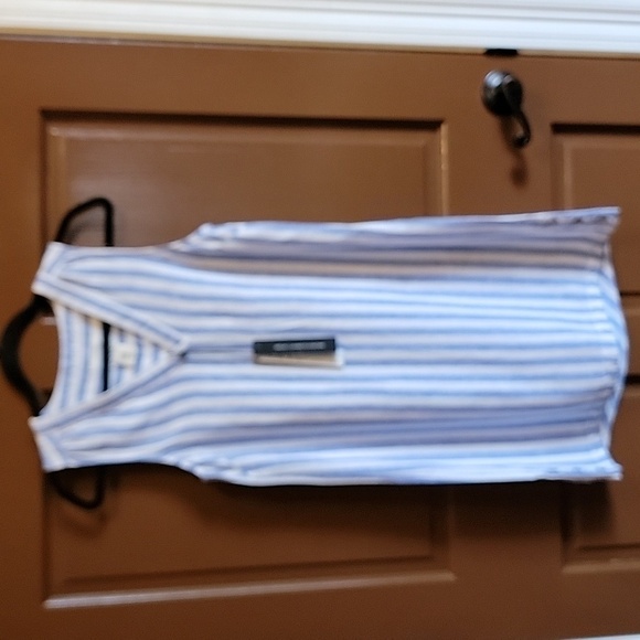 Nicole Miller Dresses & Skirts - Nicole Miller-Linen blue & white striped v neck dress. XS. NWT